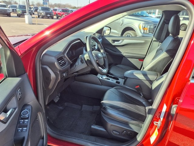 2025 Ford Escape Platinum