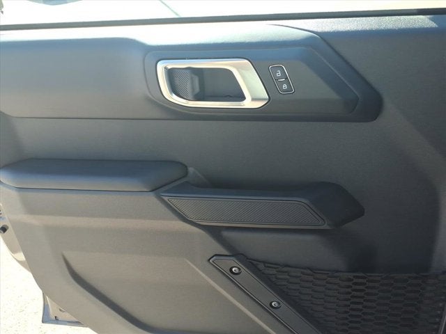 2025 Ford Bronco Outer Banks®