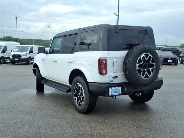 2025 Ford Bronco Outer Banks®