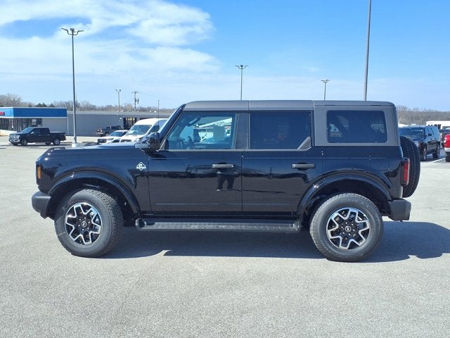 2026 Ford Bronco Outer Banks®