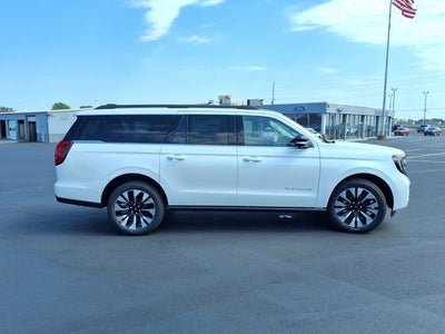 2027 Ford Expedition MAX Platinum