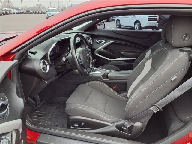 2021 Chevrolet Camaro LT w/1LT