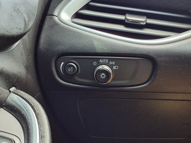 2022 Chevrolet Malibu LT w/1LT