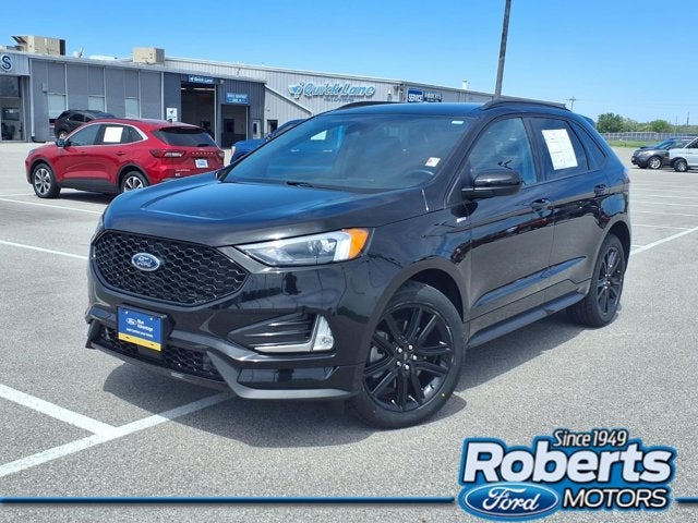 2024 Ford Edge ST-Line AWD's photo