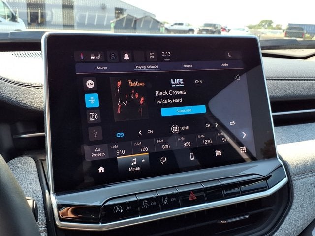 2023 Jeep Compass Latitude Lux