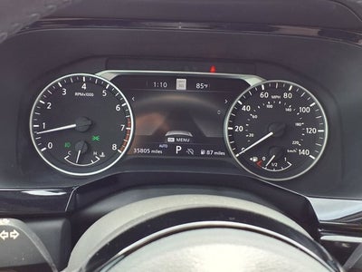 2022 Nissan Pathfinder SL