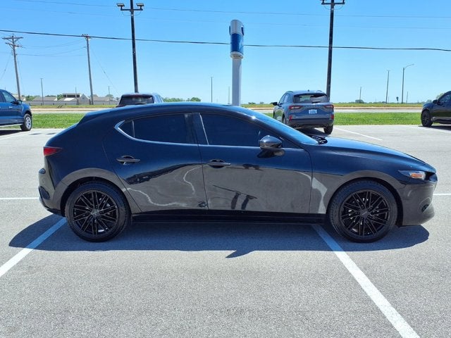2022 Mazda MAZDA3 Select