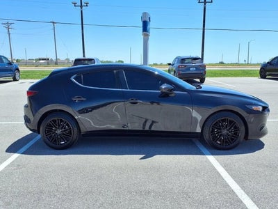 2022 Mazda MAZDA3 Select